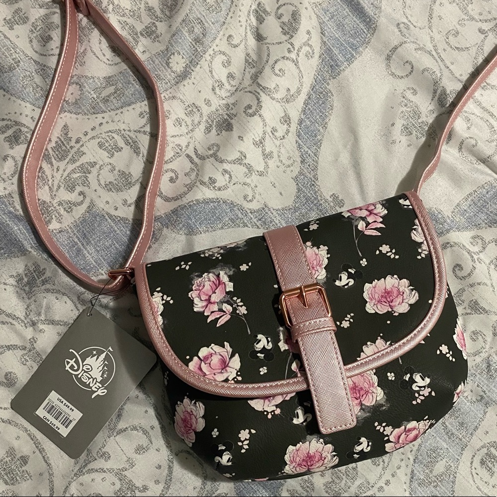 NWT Loungefly Disney Minnie Mouse Purse